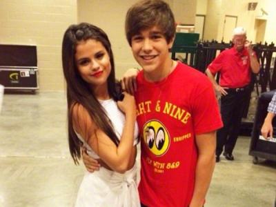 Instagramnya di Unfollow Selena Gomez, Austin Mahone Nangis?